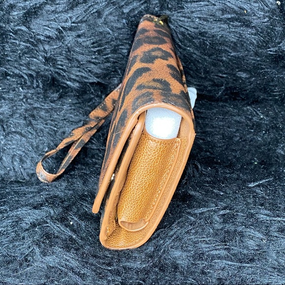 Leopard Wallet - Picture 2 of 3